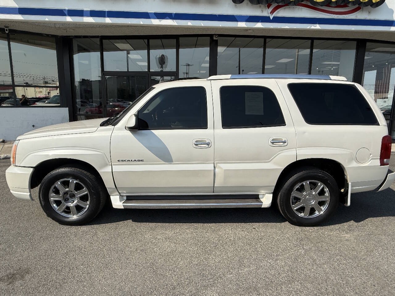Used 2006 Cadillac Escalade AWD image 4