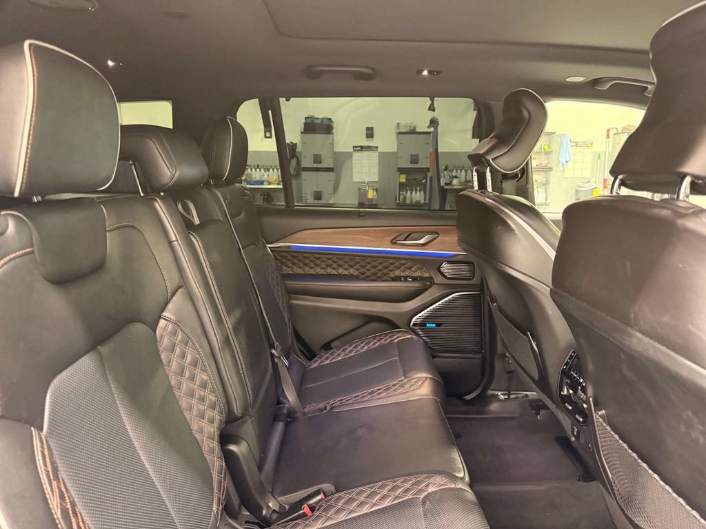 Used 2024 Jeep Grand Cherokee L Summit w/ Advanced Protech Group IV AWD/4WD image 28