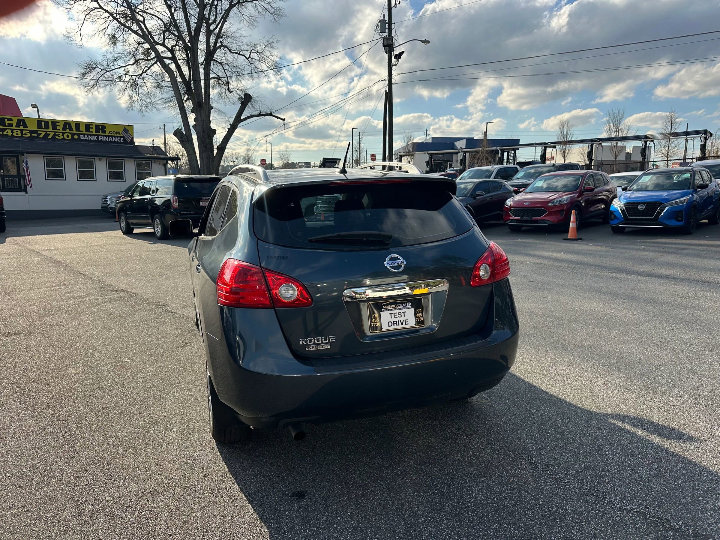 Used 2014 Nissan Rogue S w/ Convenience Package image 4