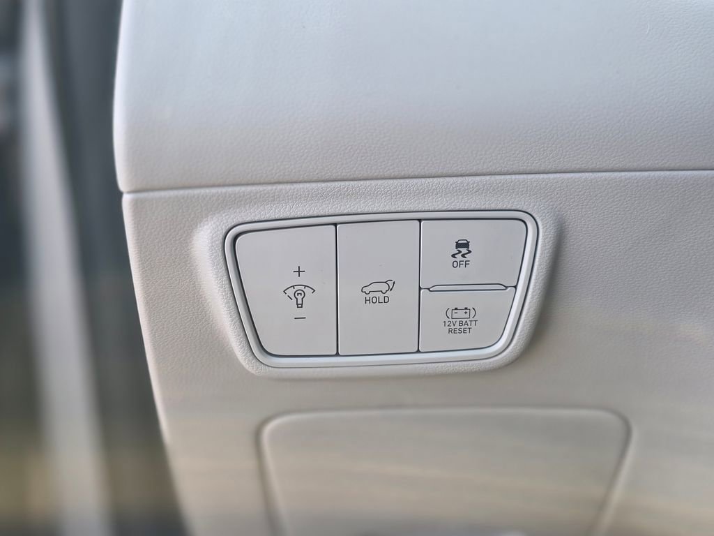 Certified 2024 Hyundai Tucson Limited AWD/4WD image 39