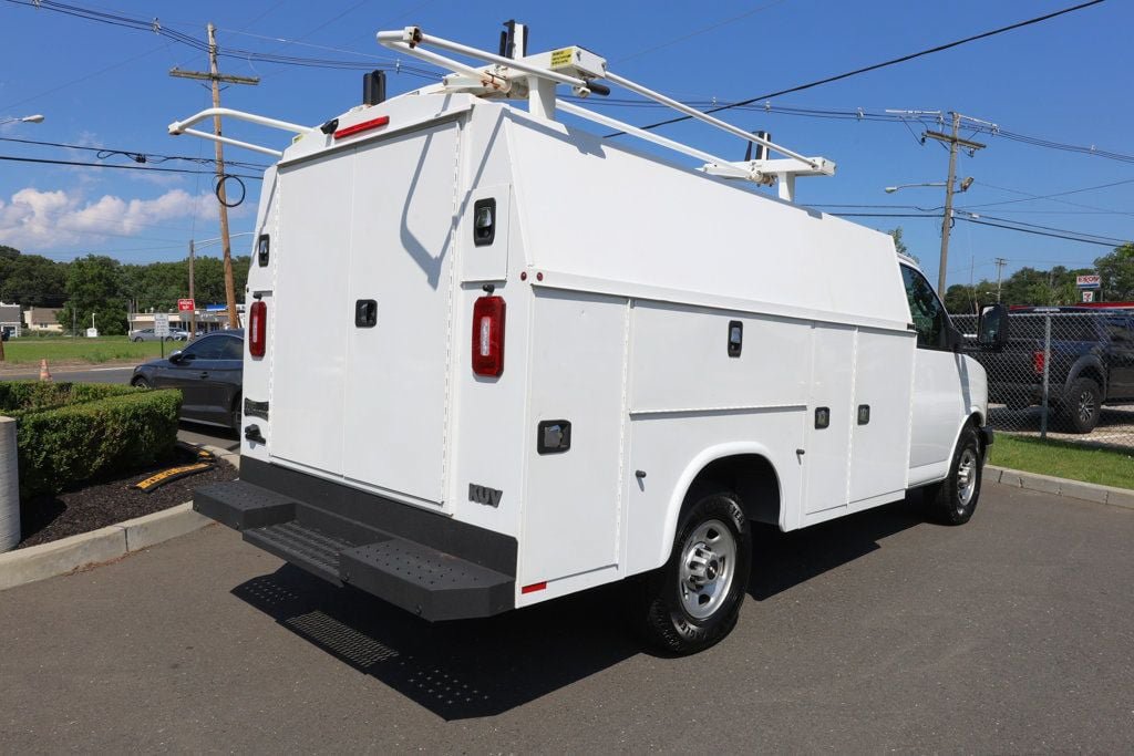 Used 2021 GMC Savana 3500 w/ Power Convenience Package RWD image 5