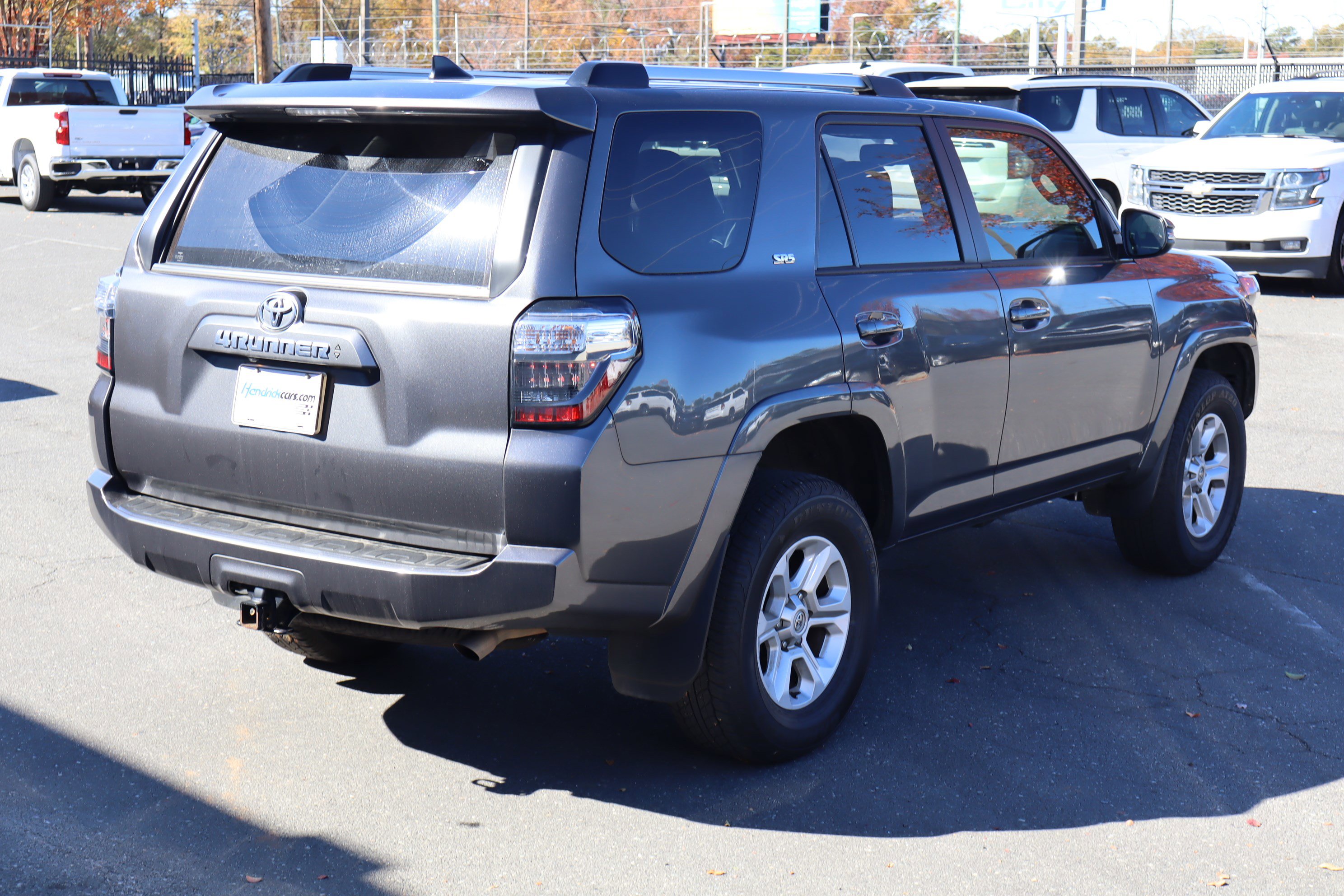 Used 2022 Toyota 4Runner SR5 Premium image 10