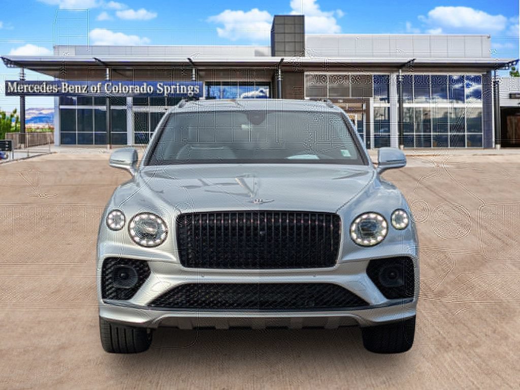 Used 2023 Bentley Bentayga Extended Wheelbase AWD/4WD image 2