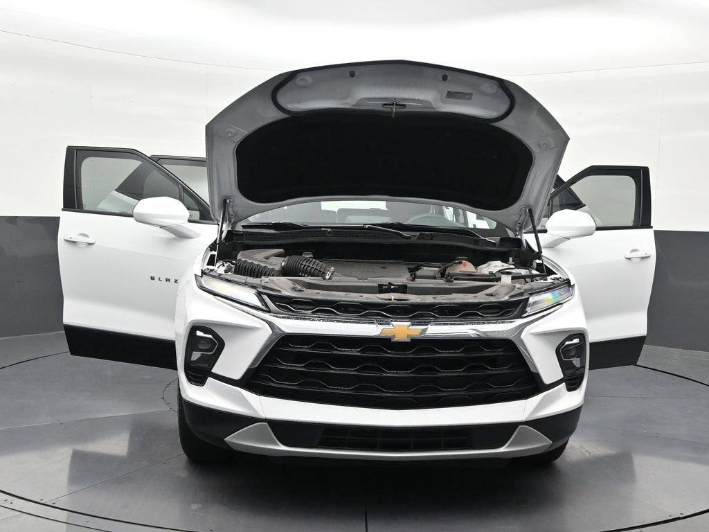 Used 2024 Chevrolet Blazer LT FWD image 37