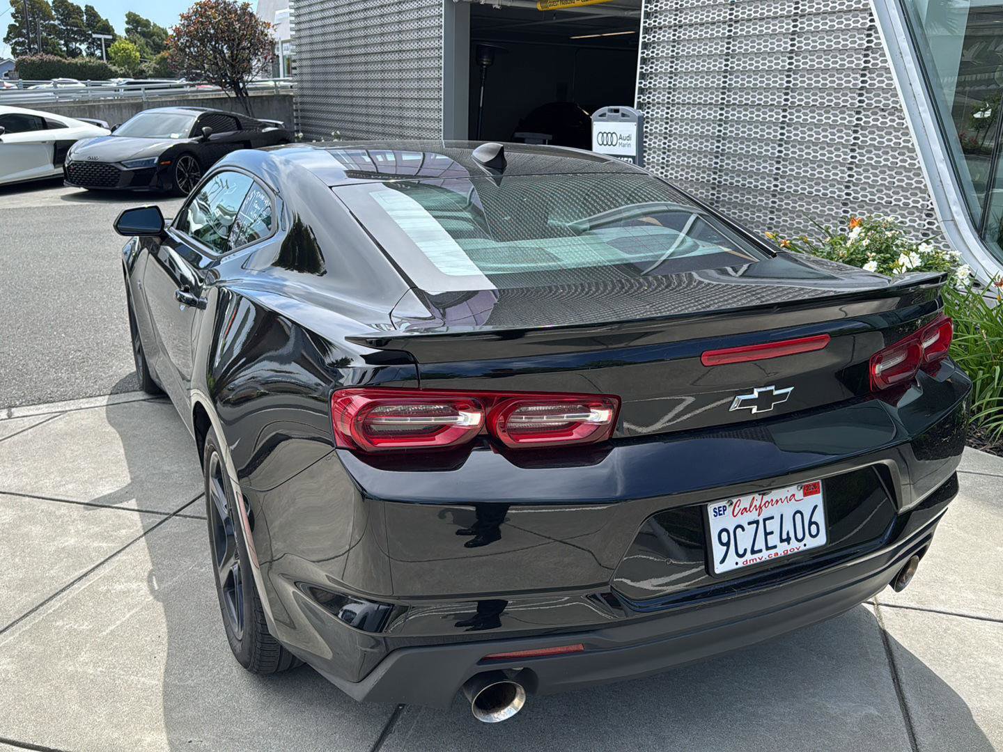 Used 2021 Chevrolet Camaro LT RWD image 8
