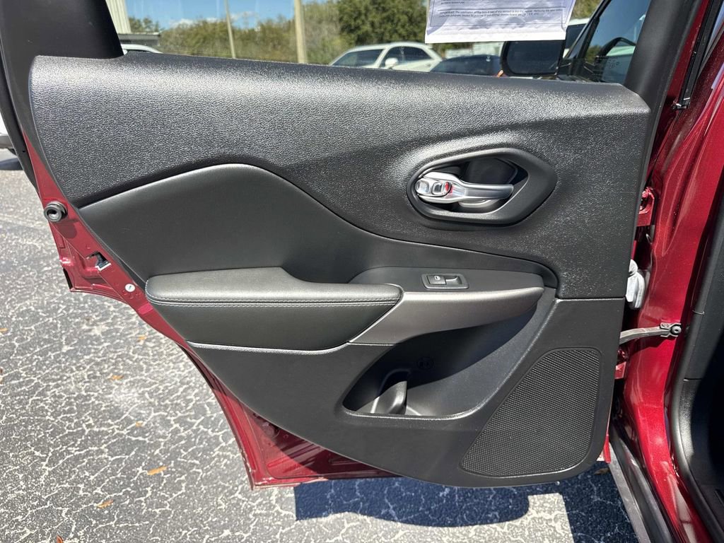 Used 2021 Jeep Cherokee High Altitude image 13