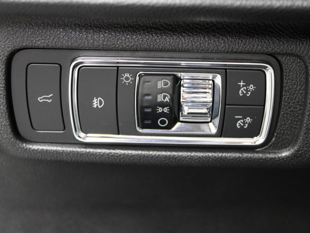 Used 2022 Lincoln Corsair Reserve w/ Equipment Group 201A AWD/4WD image 59