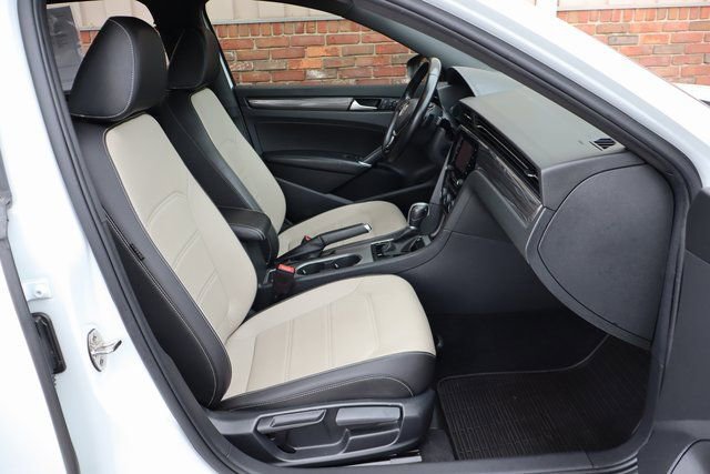 Used 2021 Volkswagen Passat 2.0T R-Line FWD image 41