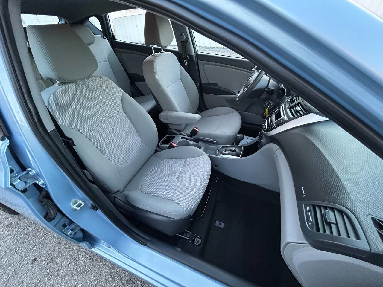 Used 2014 Hyundai Accent GS image 26