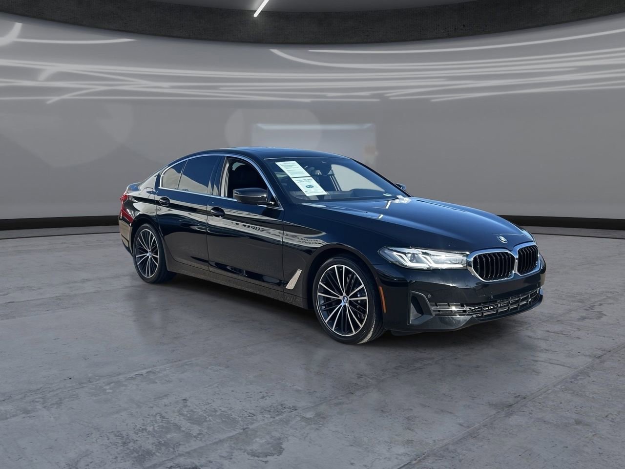 Used 2021 BMW 530i w/ Convenience Package RWD image 2