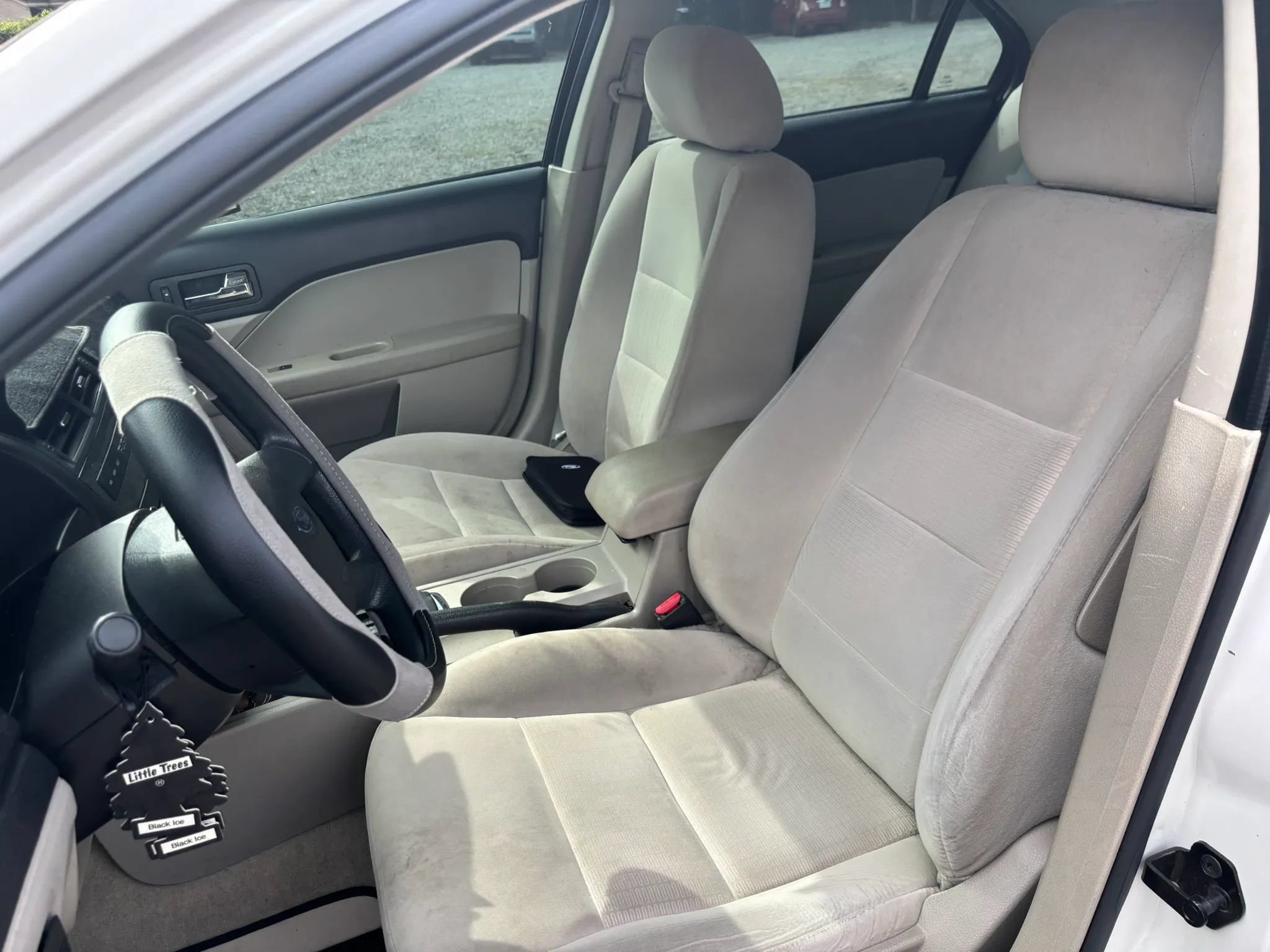 Used 2008 Ford Fusion SE FWD image 11