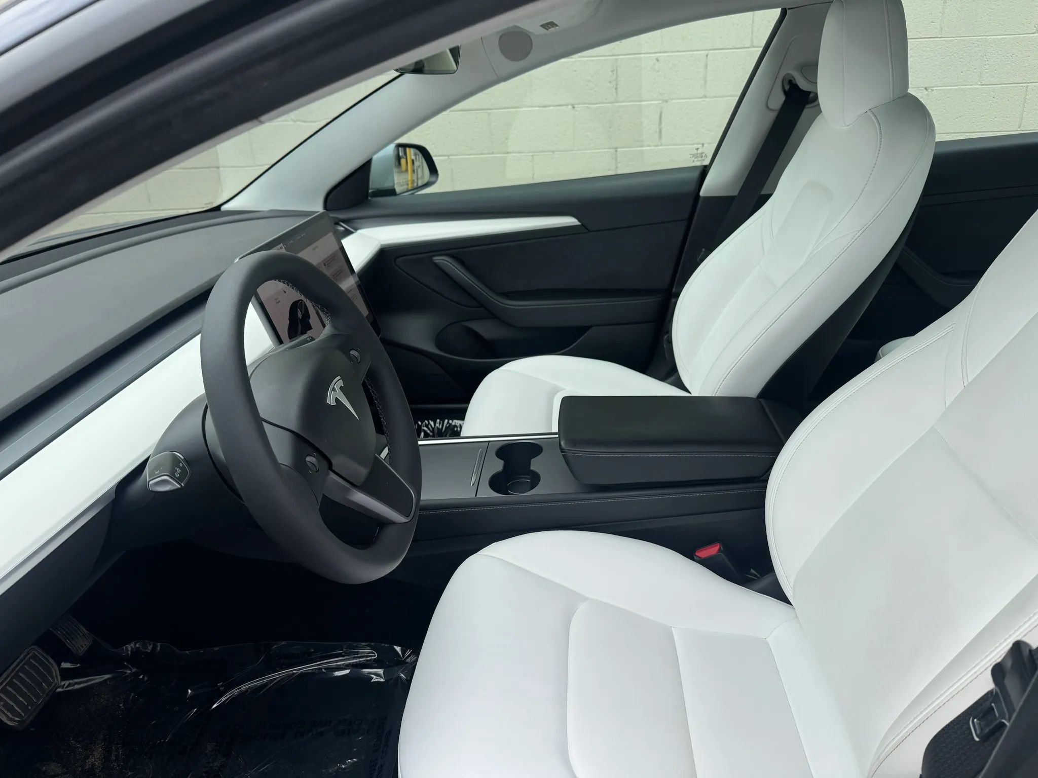 Used 2021 Tesla Model 3 Standard Range Plus image 12