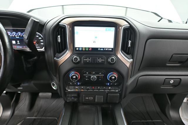 Used 2020 Chevrolet Silverado 1500 High Country AWD/4WD image 31