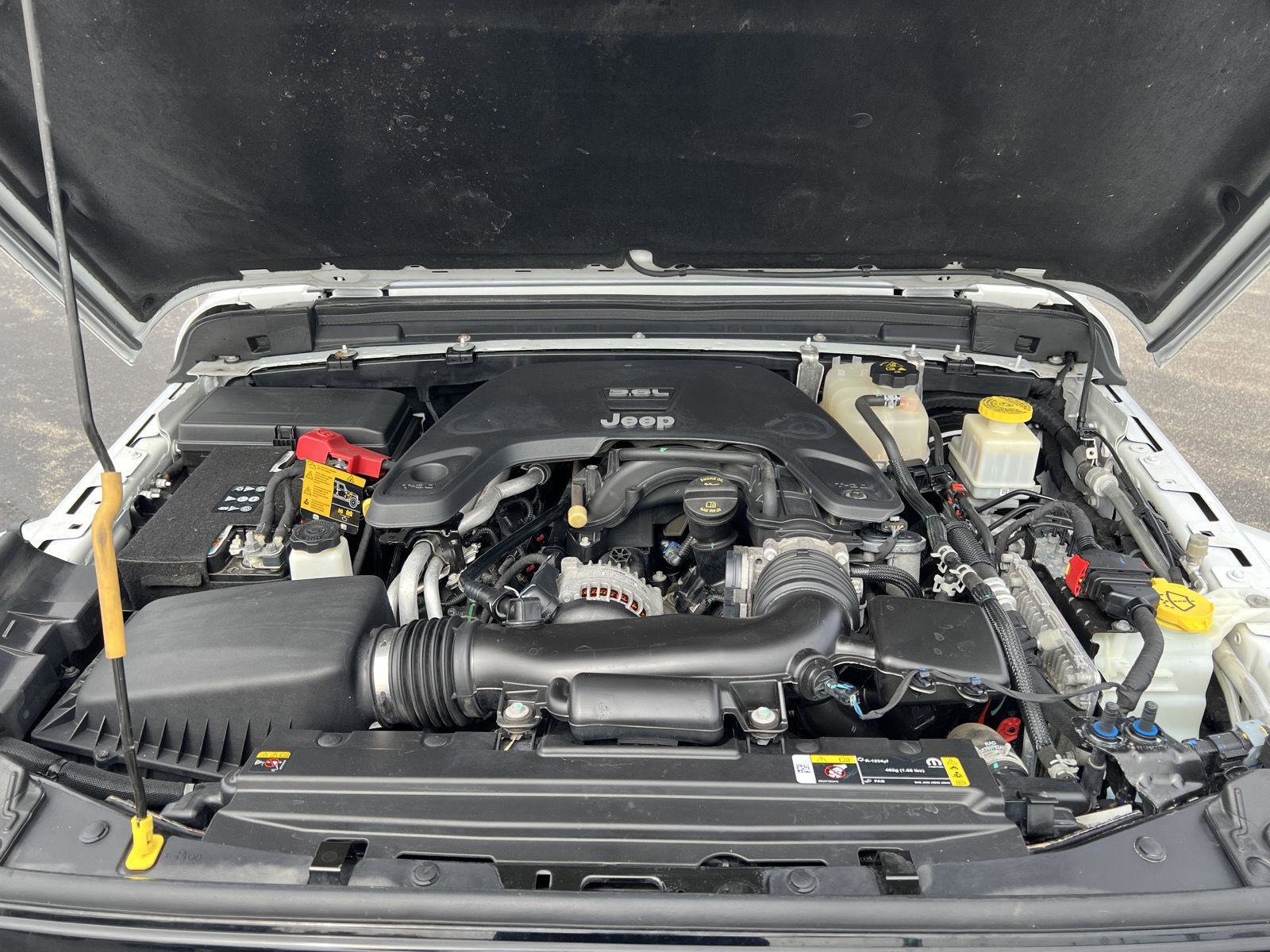 Used 2021 Jeep Gladiator Willys image 45