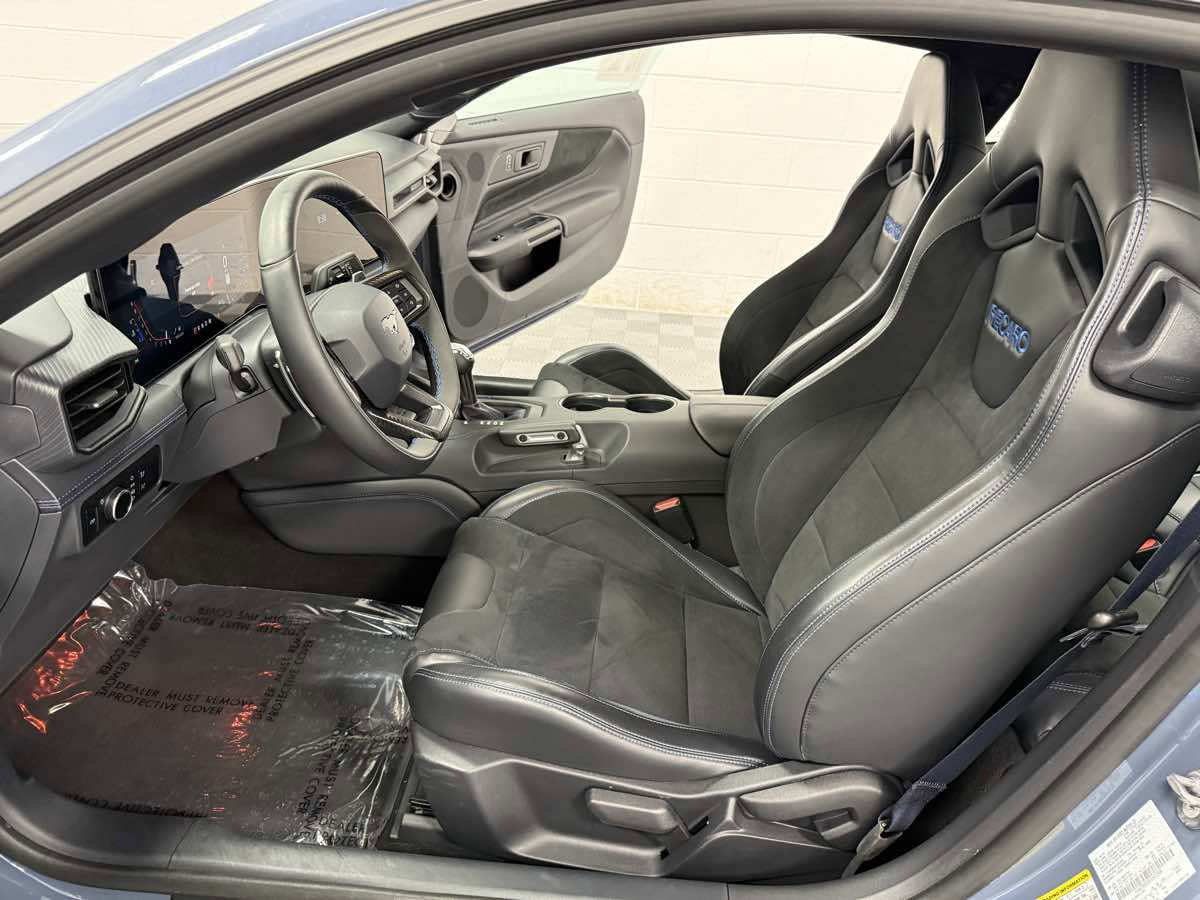 Used 2024 Ford Mustang Dark Horse image 16