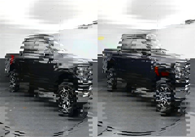 Used 2021 Ford F150 Lariat image 3