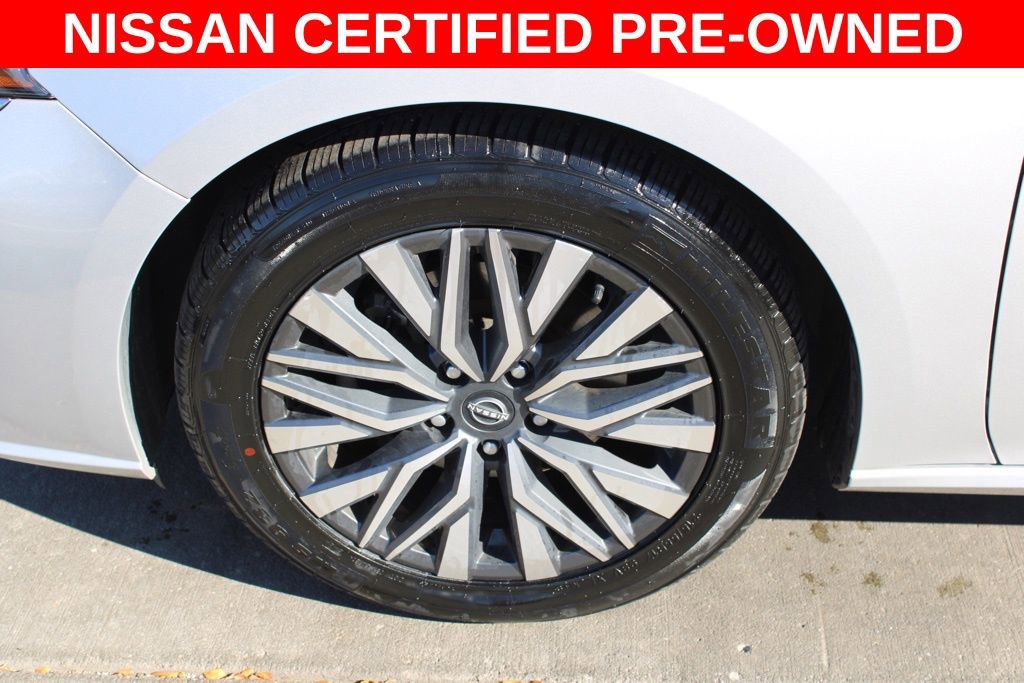 Certified 2024 Nissan Altima 2.5 SV image 11