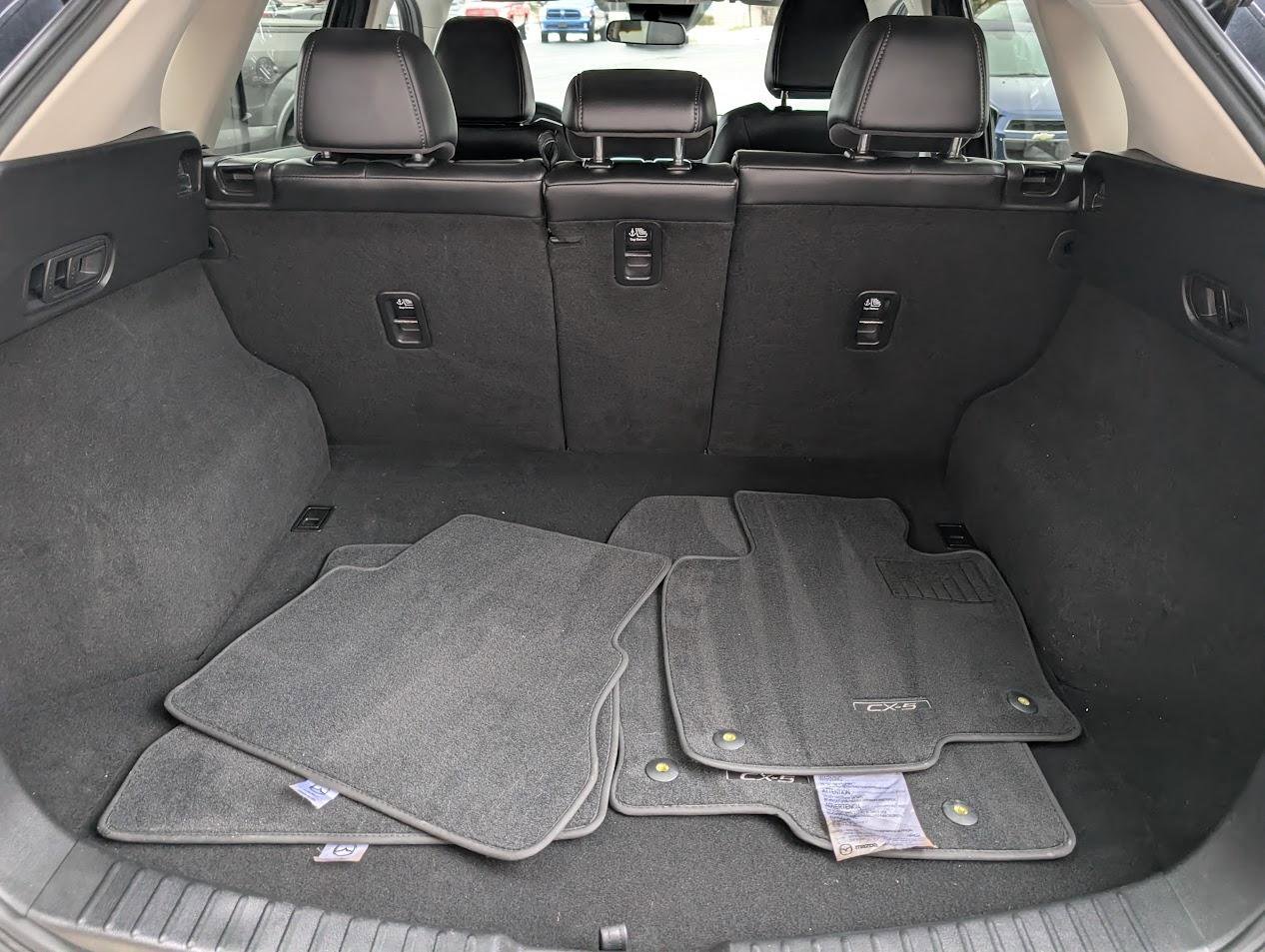 Used 2019 MAZDA CX-5 Touring image 13