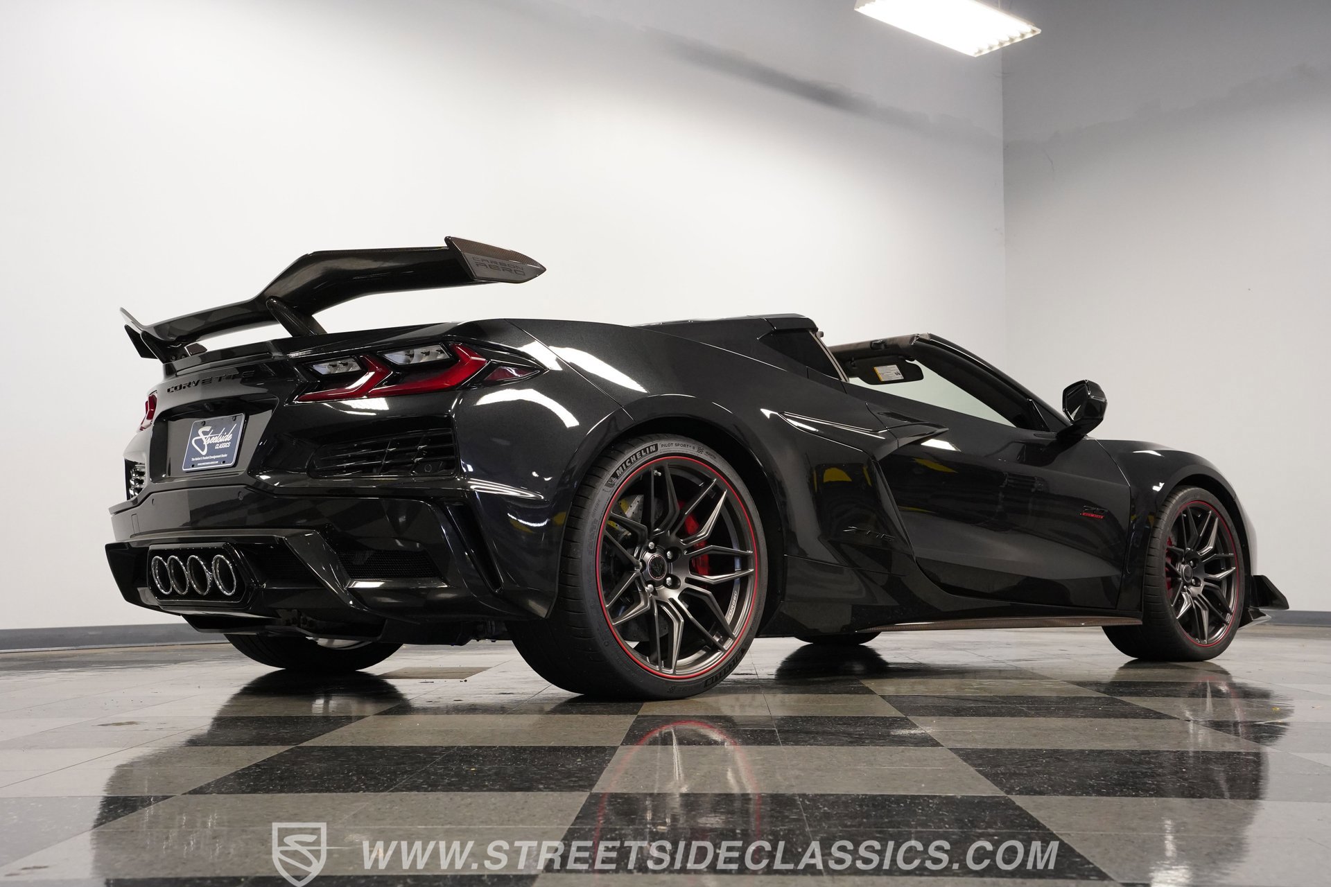 Used 2023 Chevrolet Corvette Z06 image 27