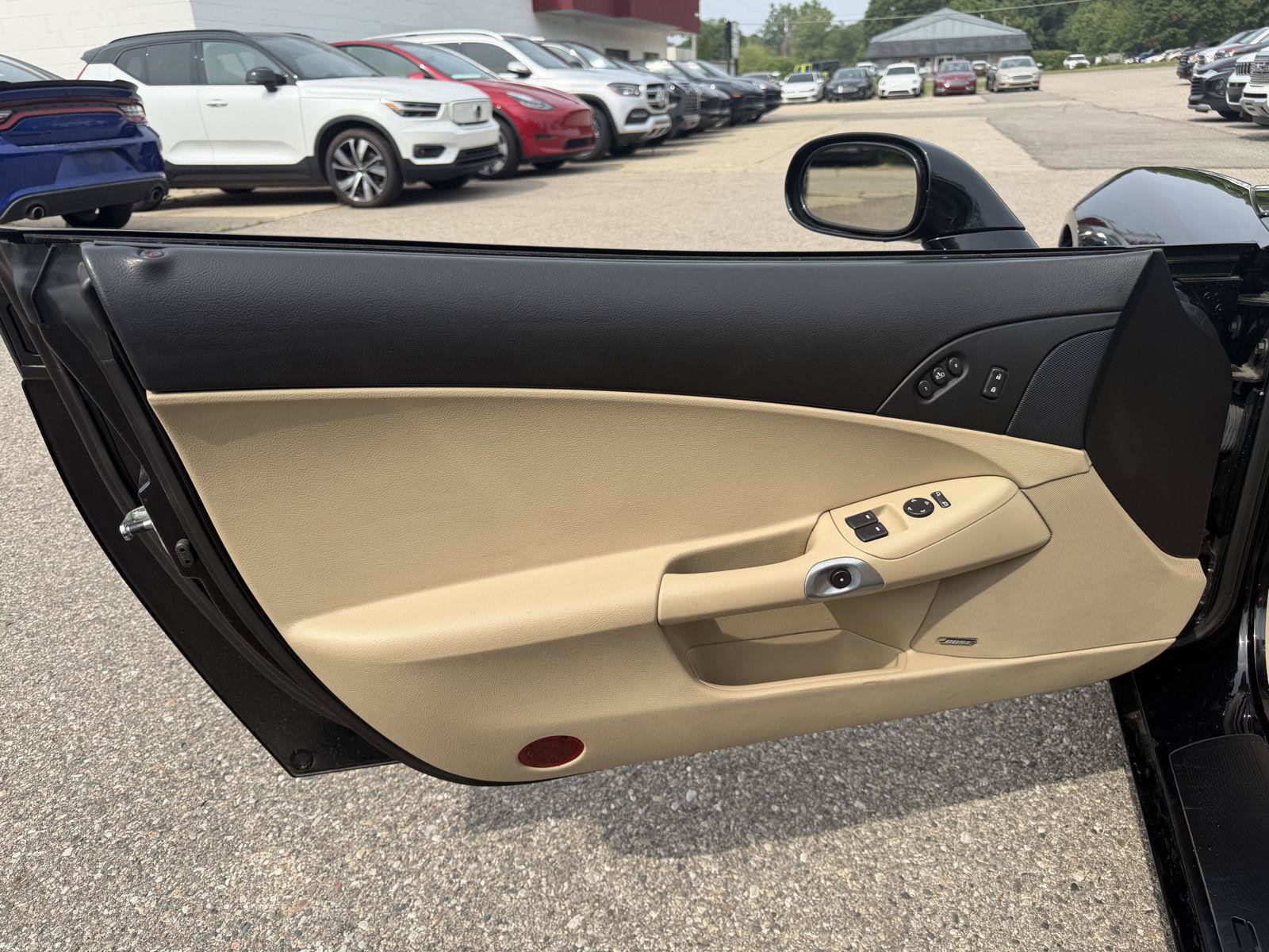 Used 2007 Chevrolet Corvette Convertible w/ Preferred Equipment Group RWD image 19