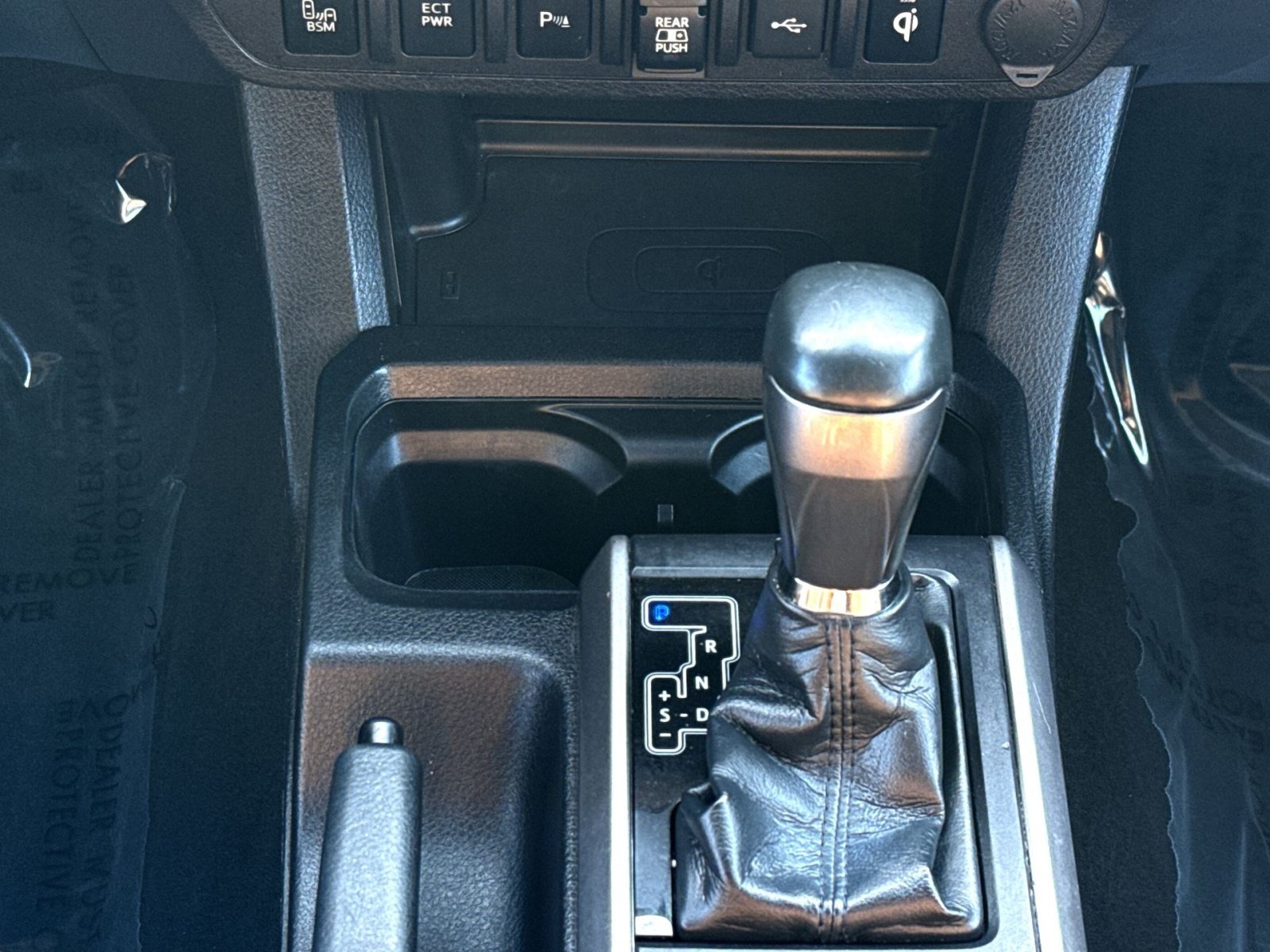 Used 2021 Toyota Tacoma Limited AWD/4WD image 22