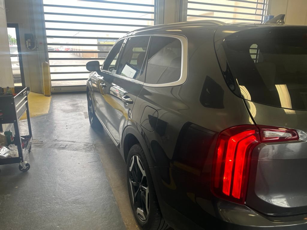 Used 2024 Kia Telluride S w/ S Sunroof Package AWD/4WD image 8