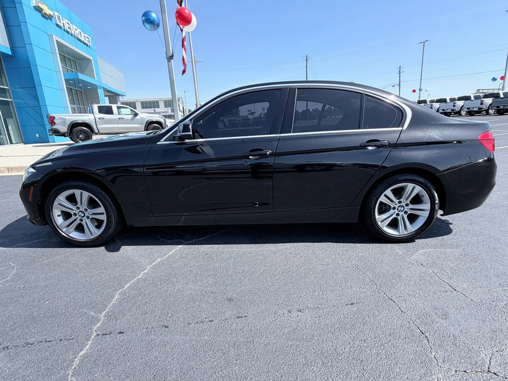 Used 2017 BMW 330i Sedan RWD image 5