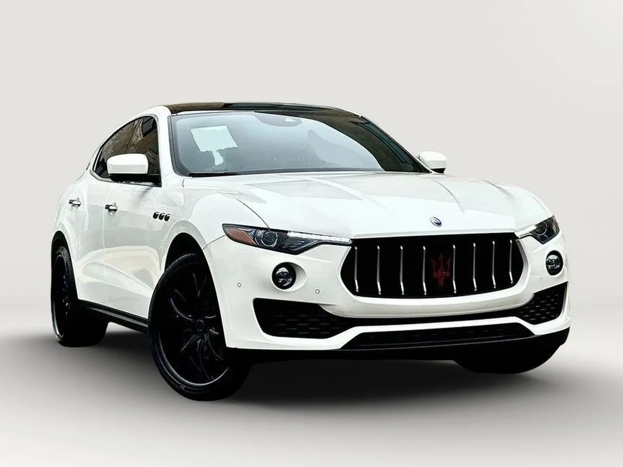 Used 2018 Maserati Levante AWD/4WD image 41