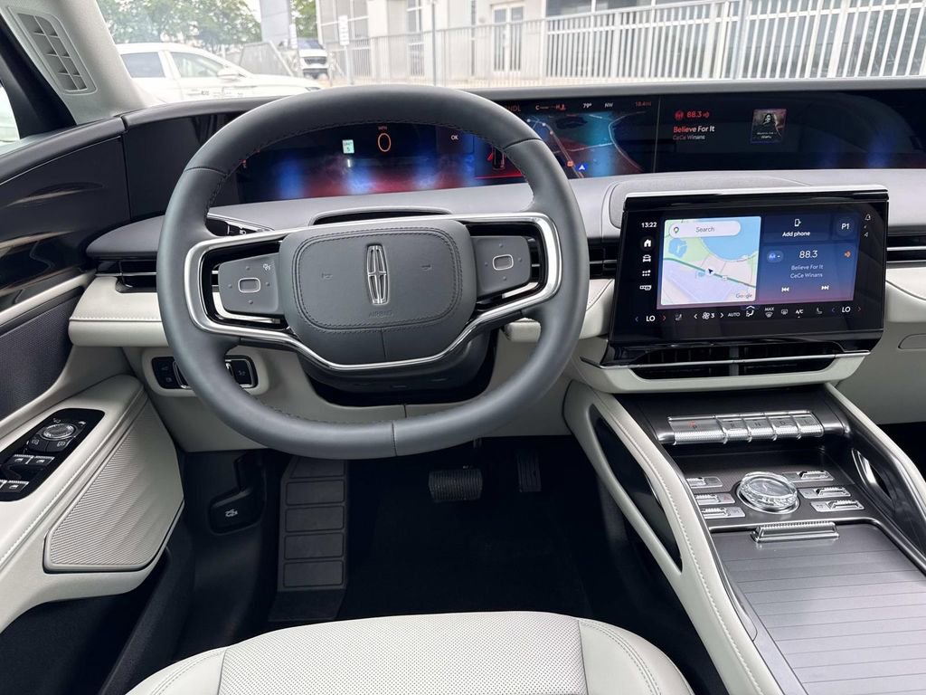 New 2026 Lincoln Nautilus Premier AWD/4WD image 17