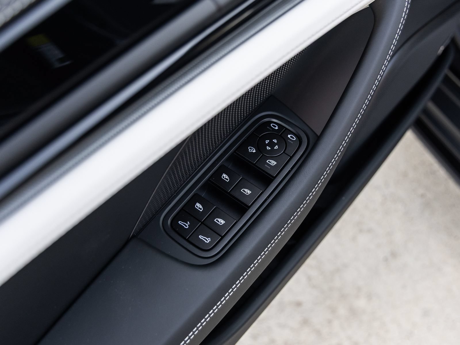Certified 2026 Porsche Panamera 4 AWD/4WD image 21