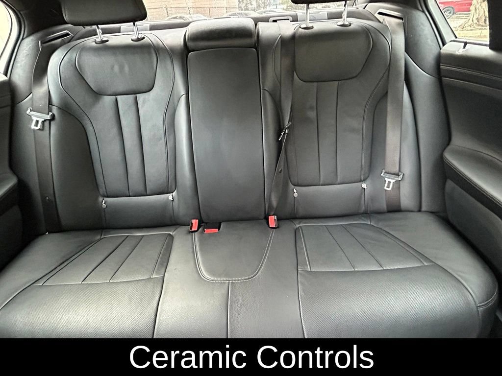 Used 2019 BMW 740i w/ Executive Package RWD image 13