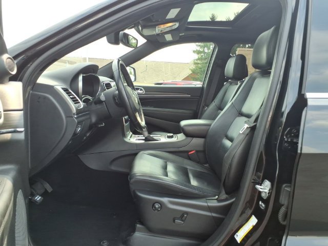 Used 2021 Jeep Grand Cherokee Limited AWD/4WD image 13