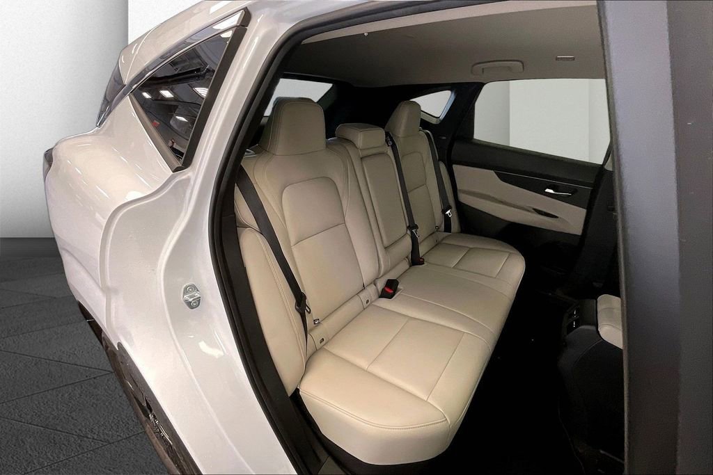 Certified 2025 Nissan Murano SV image 17