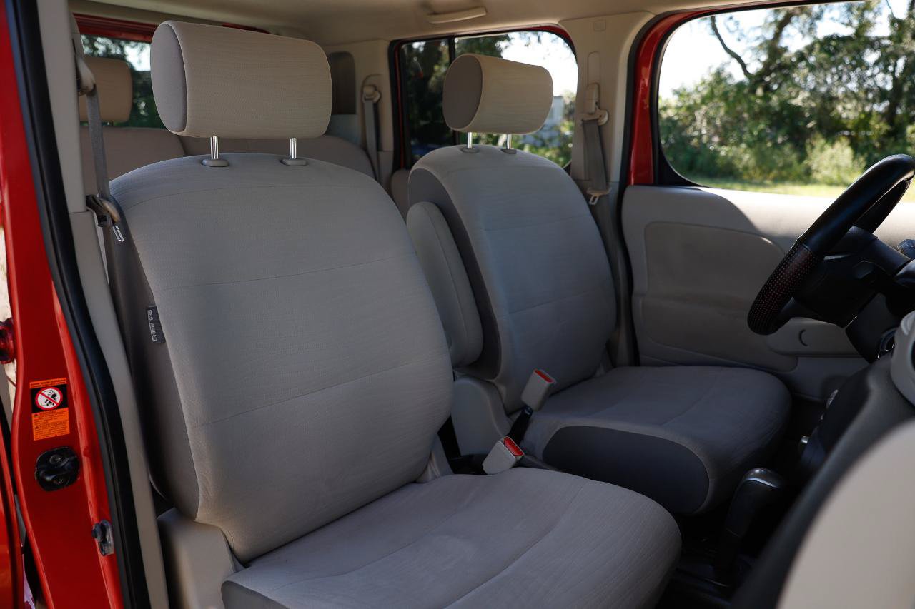 Used 2009 Nissan Cube 1.8 S w/ Interior Designer Pkg FWD image 16