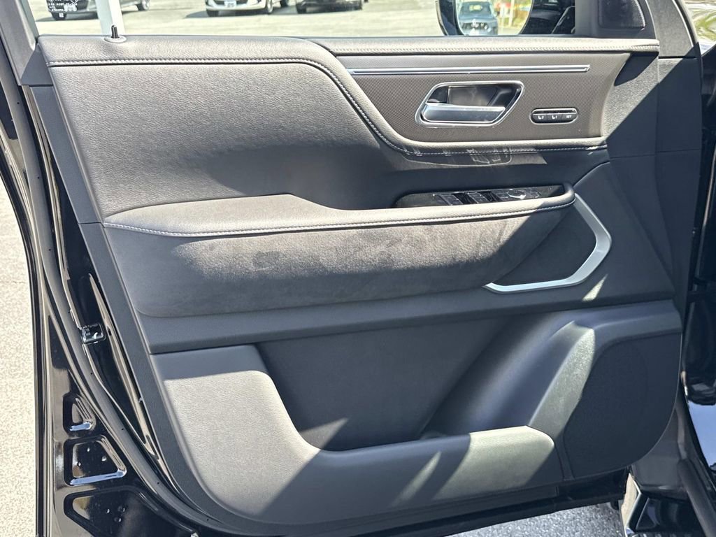 New 2026 INFINITI QX80 Luxe image 15