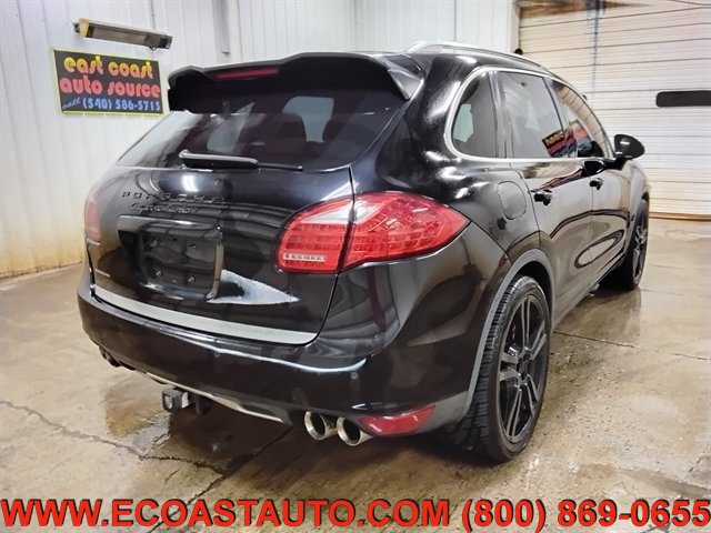 Used 2011 Porsche Cayenne Turbo AWD/4WD image 3