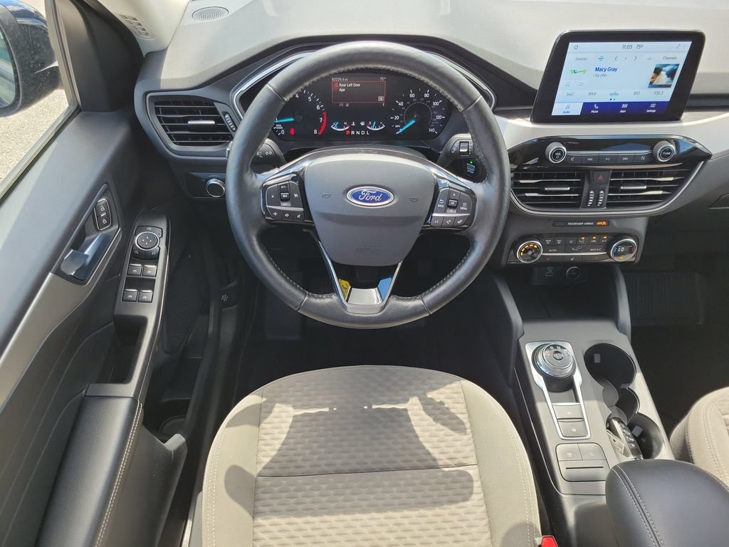 Used 2021 Ford Escape SE w/ Cold Weather Package FWD image 12