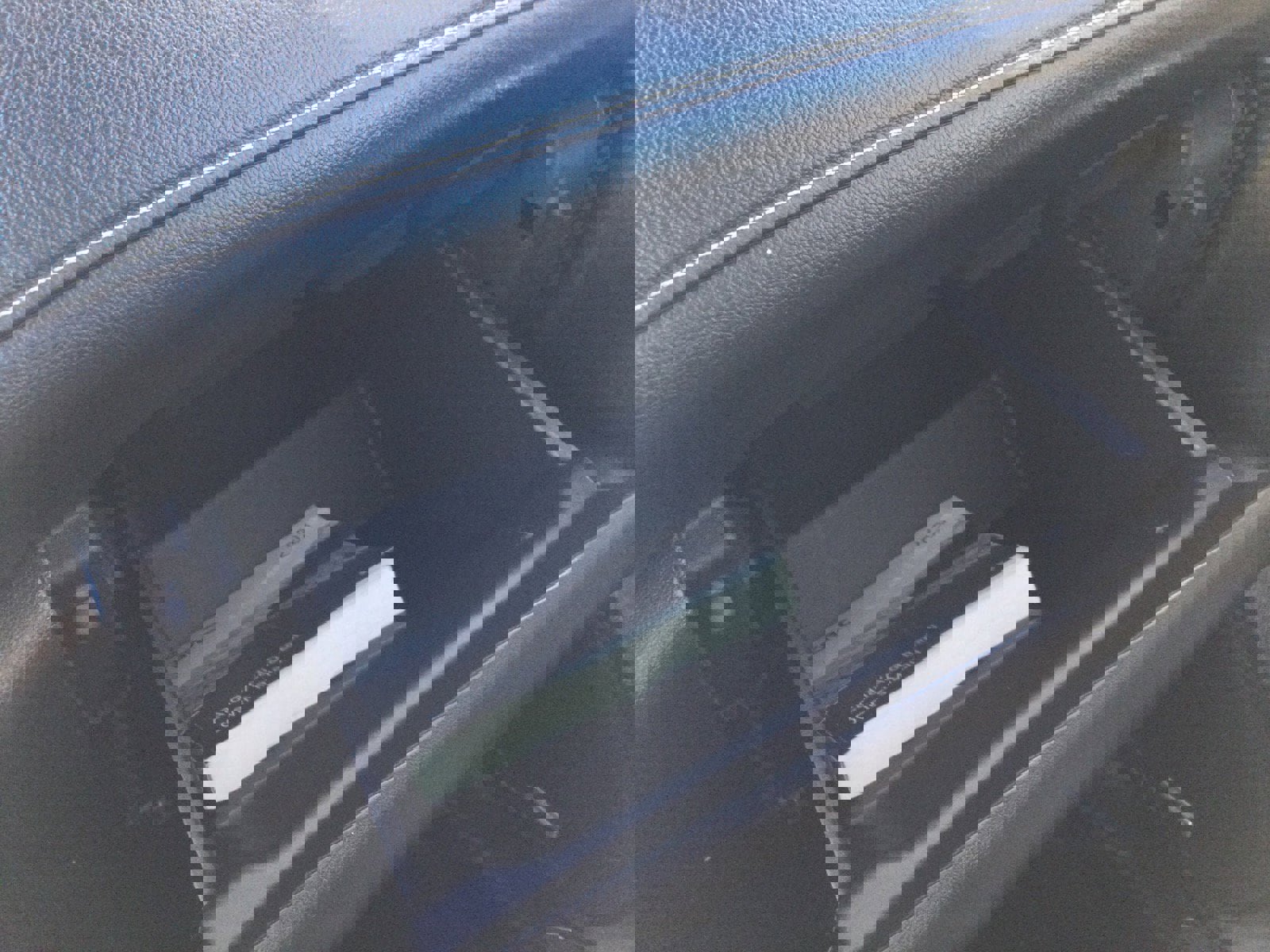 Used 2023 GMC Acadia SLT image 24