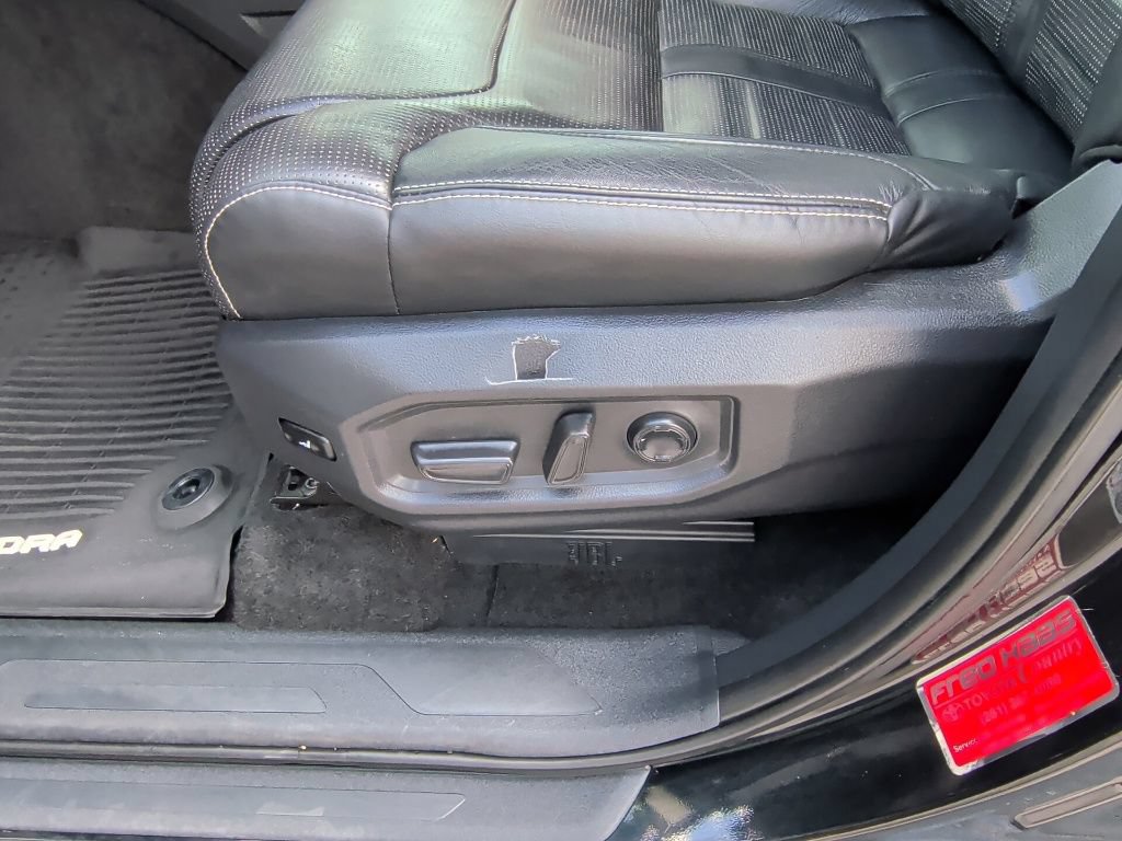 Used 2022 Toyota Tundra Capstone AWD/4WD image 13