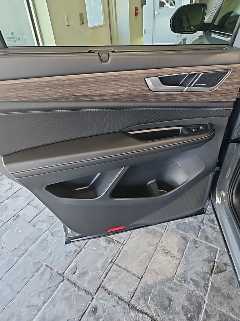 New 2026 Volkswagen Atlas SEL Premium R-Line image 22