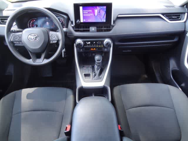 Used 2023 Toyota RAV4 LE AWD/4WD image 11