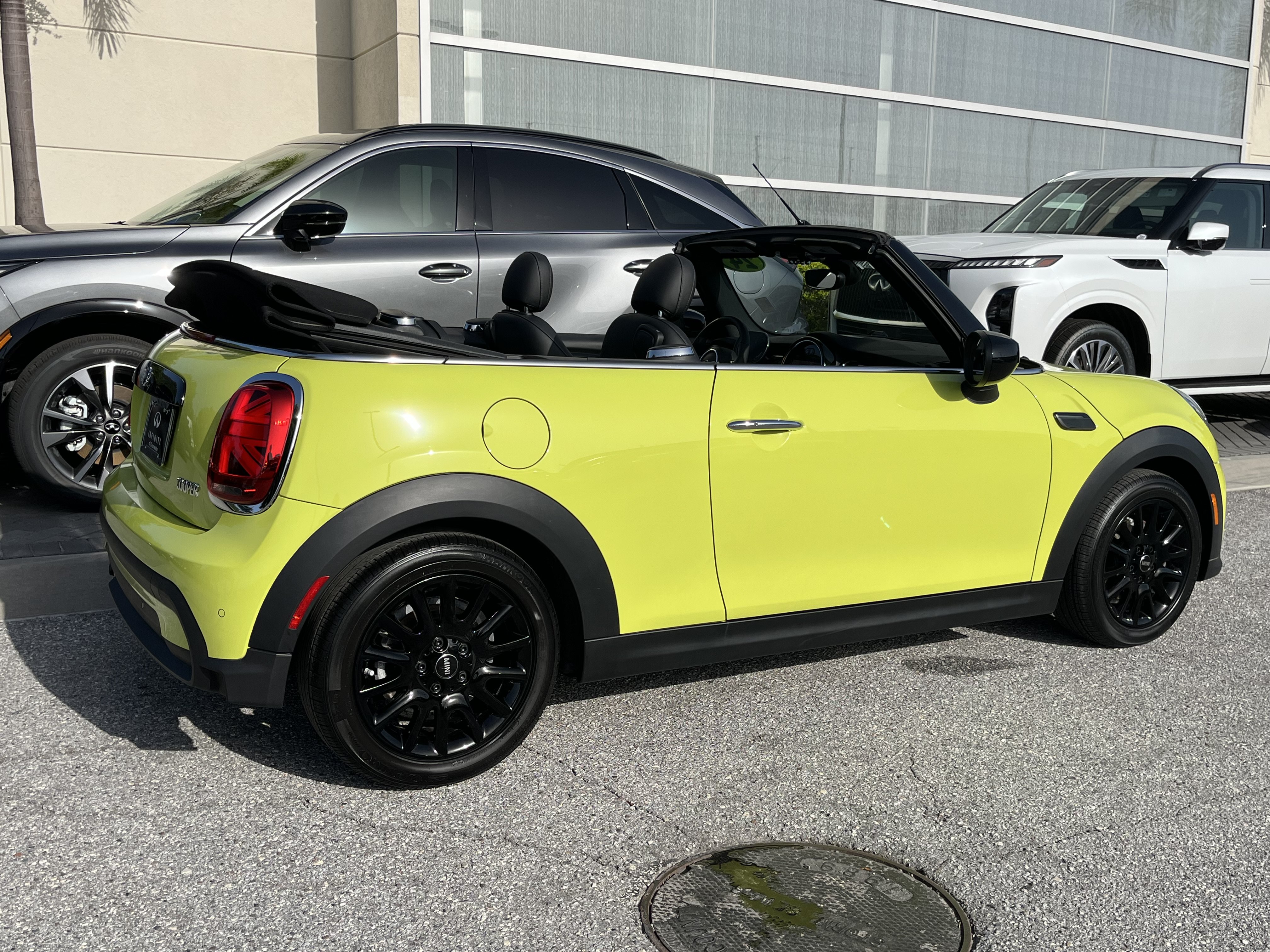 Used 2024 MINI Cooper Convertible FWD image 8