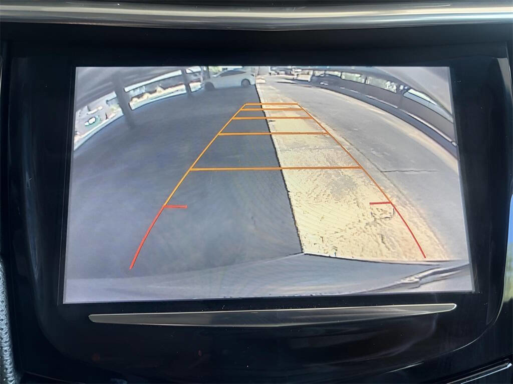 Used 2016 Cadillac XTS Luxury image 16