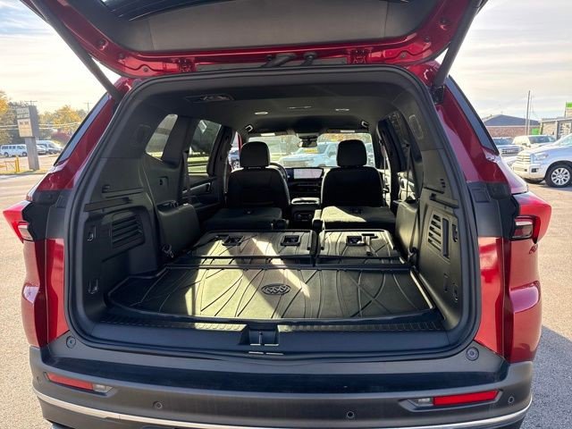 Used 2025 Buick Enclave Preferred image 13