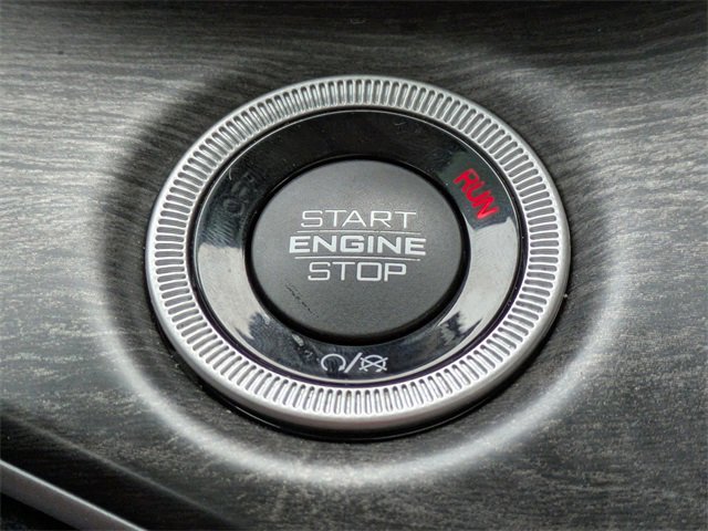 Used 2022 Jeep Grand Cherokee Limited image 34