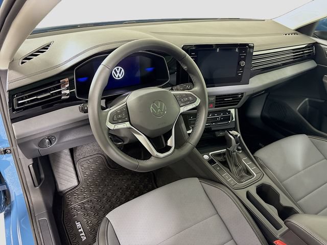 New 2026 Volkswagen Jetta SE FWD image 9
