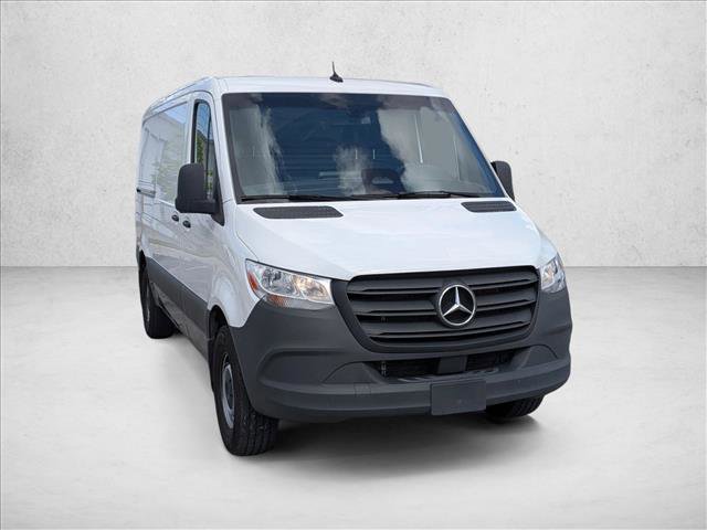 Used 2025 Mercedes-Benz Sprinter 2500 image 3
