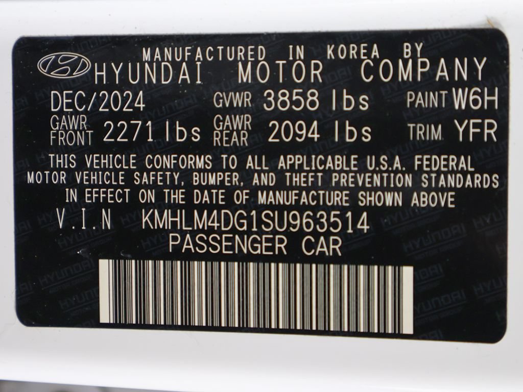 Certified 2025 Hyundai Elantra Sport FWD image 37
