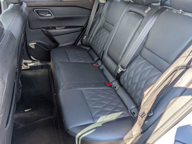 Certified 2023 Nissan Rogue Platinum w/ Platinum Premium Package AWD/4WD image 31