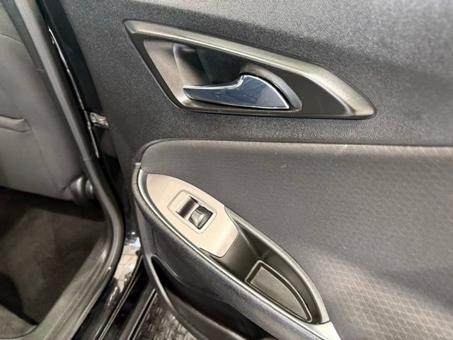 Used 2021 Chevrolet Malibu LT image 25